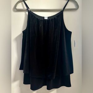 ⭐️⭐️⭐️NWT: Old Navy Velvet Ruffle Layer Tank
